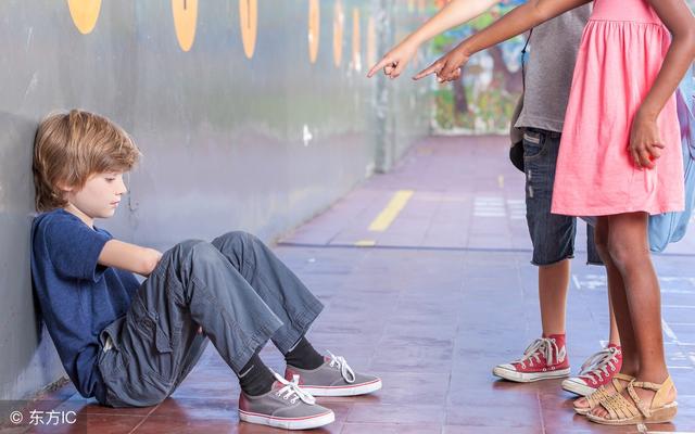 校园欺凌不能忍,你这样问问孩子,就能知道孩子挨不挨欺负!