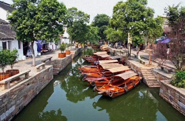 ���ԣ���һ�������ݱش򿨾��㣬԰�ֹ�����ʳ��·���ܣ�