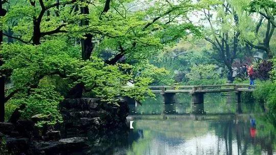 ���ԣ���һ�������ݱش򿨾��㣬԰�ֹ�����ʳ��·���ܣ�