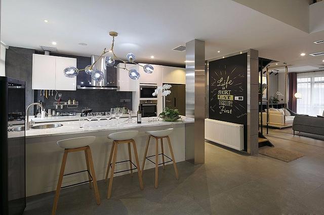 顶层复式,生活要有仪式感