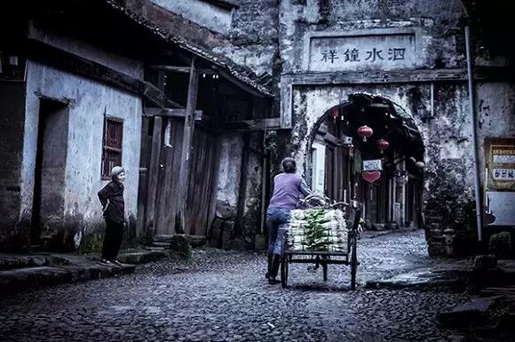 32个著名古镇,存起来,一个个慢慢去!你去过几个?
