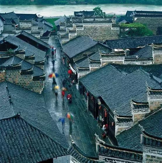 32个著名古镇,存起来,一个个慢慢去!你去过几个?
