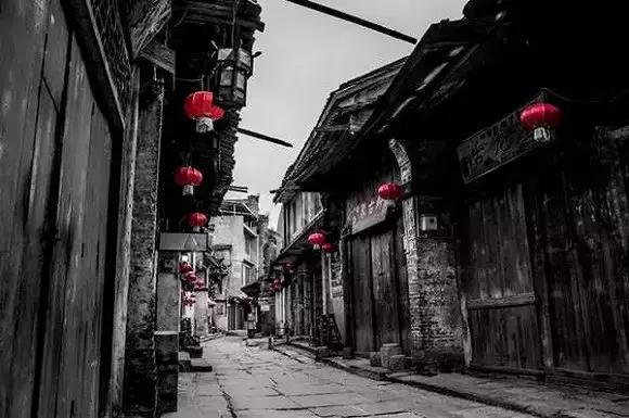 32个著名古镇,存起来,一个个慢慢去!你去过几个?