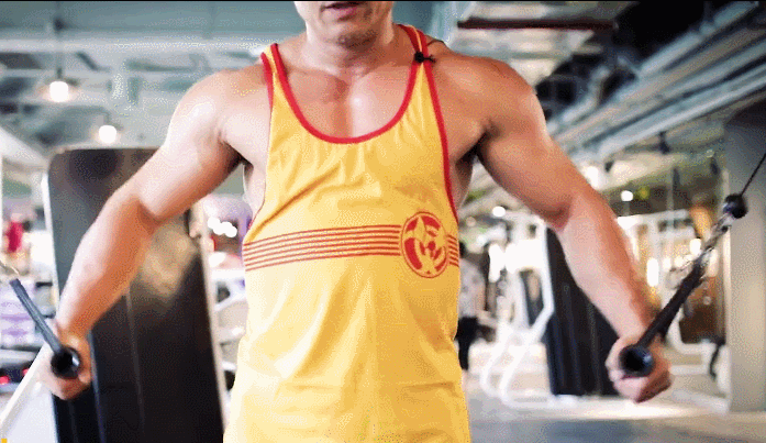 大师们都在用的背部细节处理动作,绳索夹背务必了解一下