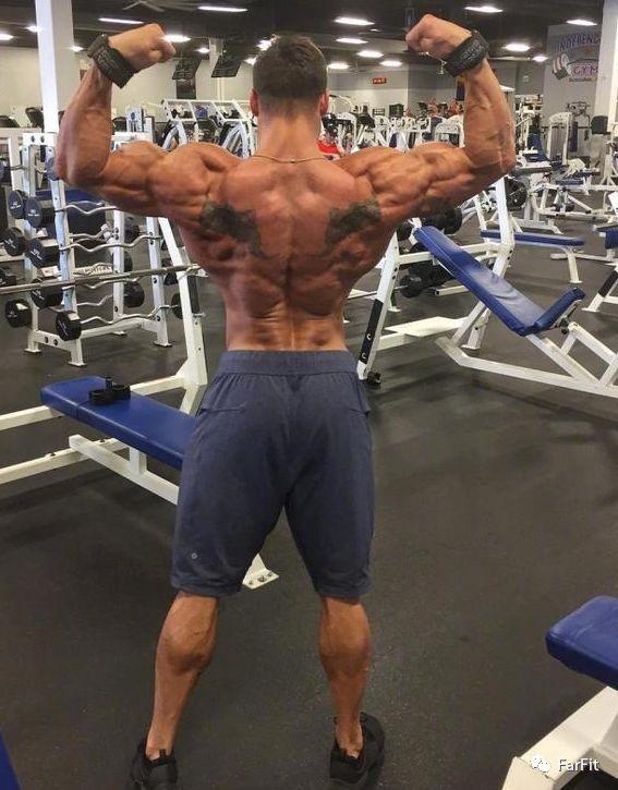 单薄的背部,无法撑起你的衣服!增强背肌厚度必练的5个动作!