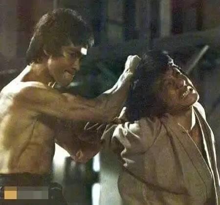 վ�ŵĻ���20��������ϡ�û����ʱ��Ҧ������������Ȧ����������Ƭ��