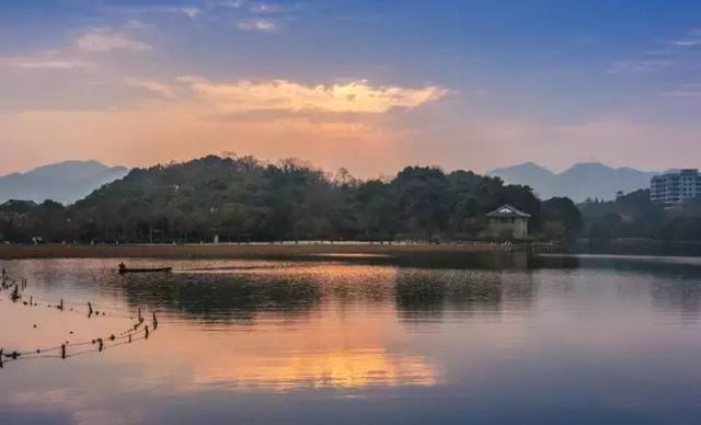 ��ǿ���ݹ��ԣ������Щ�����������ݣ��ʺϵ�һ�������ˣ�