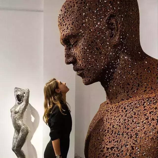世界上最不可思议的雕塑,简直违反常理