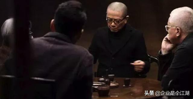 ��Բ���ɡ���������60��Сʱ����һ����Χ�ۣ���100����������