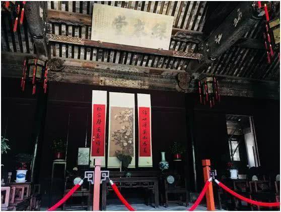 ���γ��죬����һ��