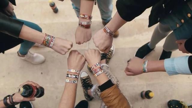 ���͵��Ļ��������ڲ͵�ֽ����