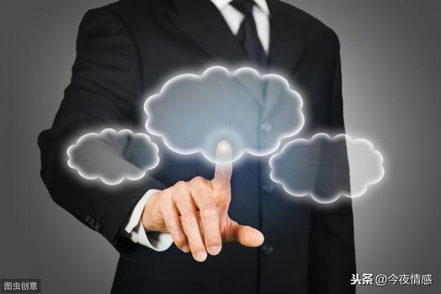 �����ĸ��֣����߱�����ɫ˼ά��