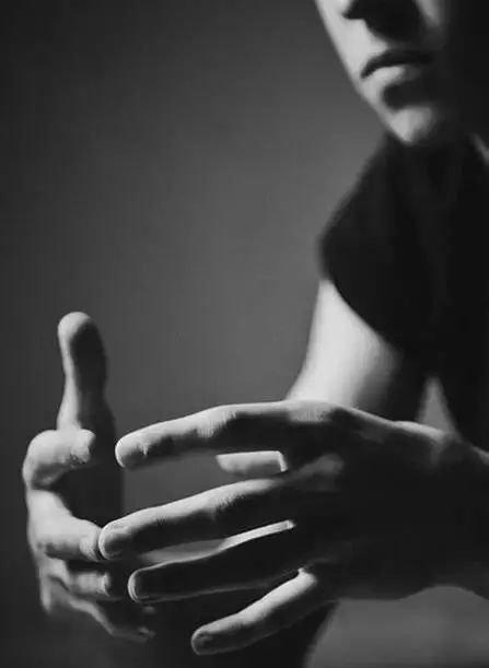 �й��˰����ӹ����ˣ���Ⱥ��ģ�