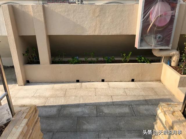 ������1��ʱ�䣬���Լ�¥�������һ������¶̨��԰