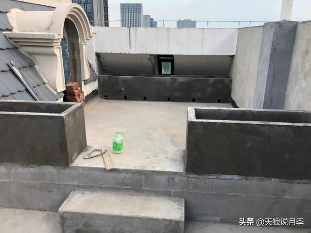 ������1��ʱ�䣬���Լ�¥�������һ������¶̨��԰