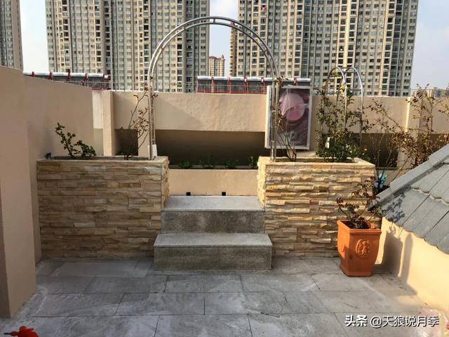 ������1��ʱ�䣬���Լ�¥�������һ������¶̨��԰