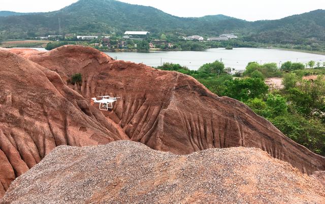 �ܴ壺����ŷ��һ���Ͼ����ŵ���ò