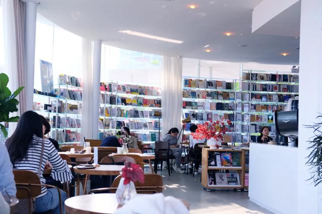 �����ൺ������10��С�£��һ��˾�Υ�Ŀ���