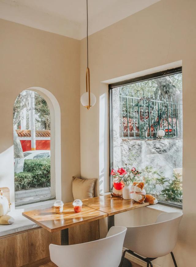 �����ൺ������10��С�£��һ��˾�Υ�Ŀ���