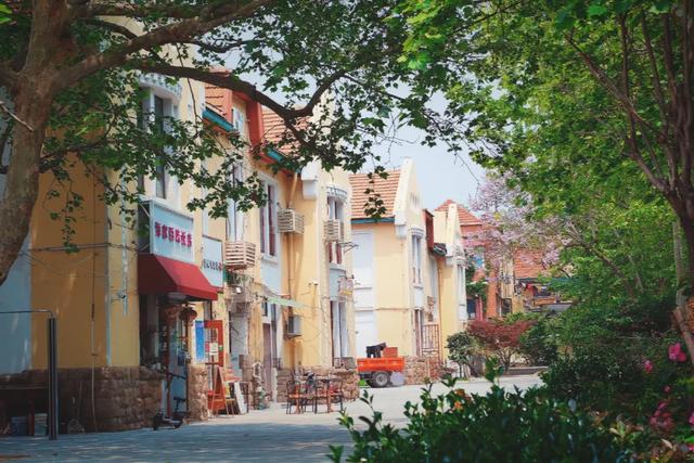 �����ൺ������10��С�£��һ��˾�Υ�Ŀ���