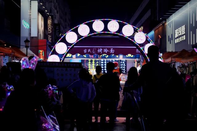 �����ൺ������10��С�£��һ��˾�Υ�Ŀ���