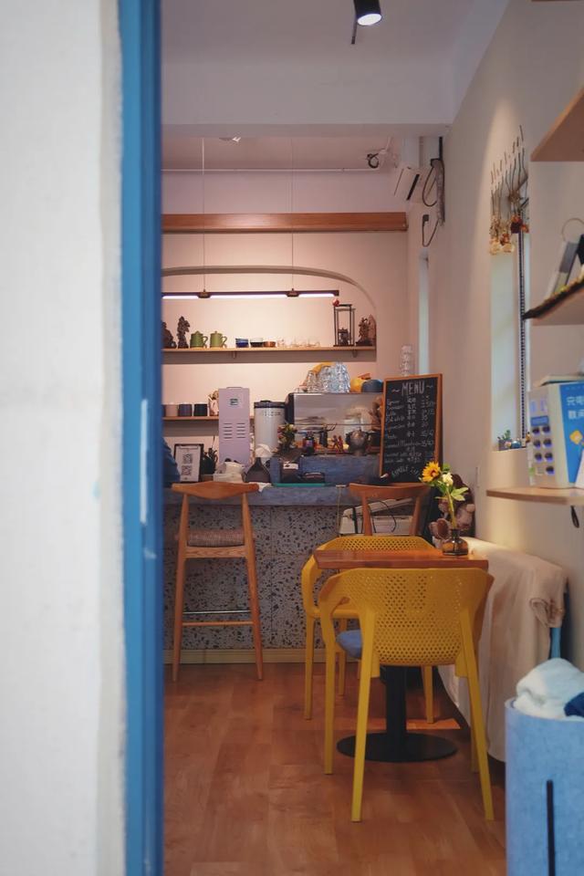 �����ൺ������10��С�£��һ��˾�Υ�Ŀ���