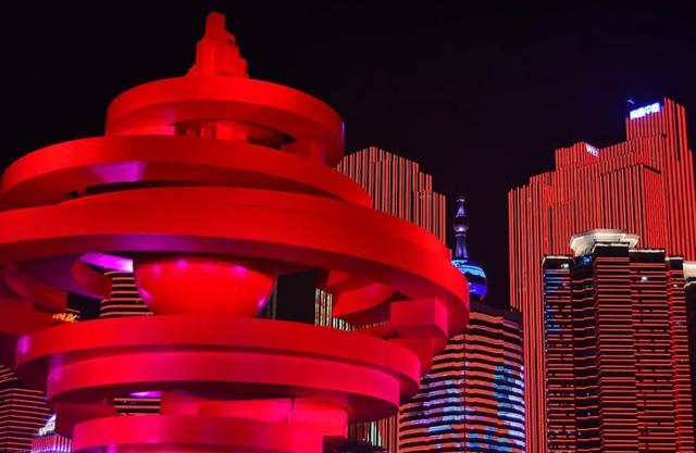 �����ൺ������10��С�£��һ��˾�Υ�Ŀ���