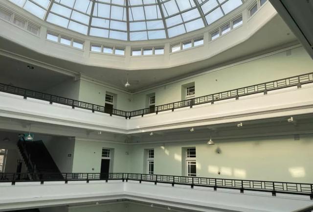 �����ൺ������10��С�£��һ��˾�Υ�Ŀ���