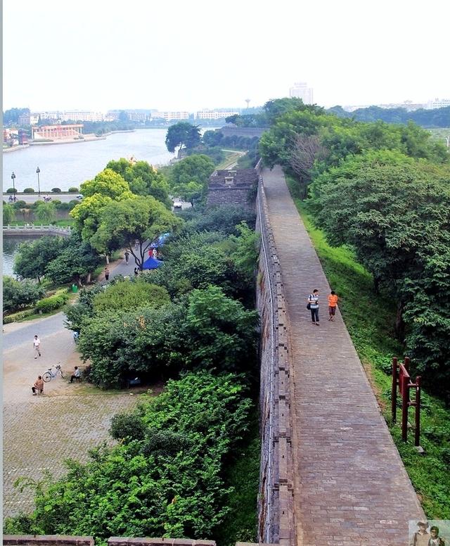 ϲ������������˶�Ӧ��ȥ�������ݣ���ʷ���ǹŷ��̴�