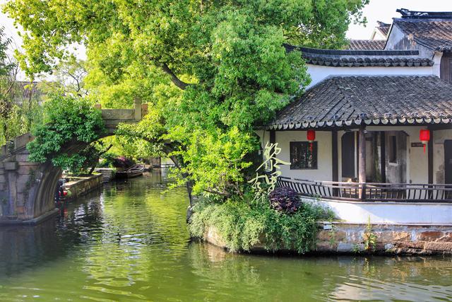 ����Ϻ��ܱߵ����ݹ���ֵ��һס���ľ����������˼���ɲ�