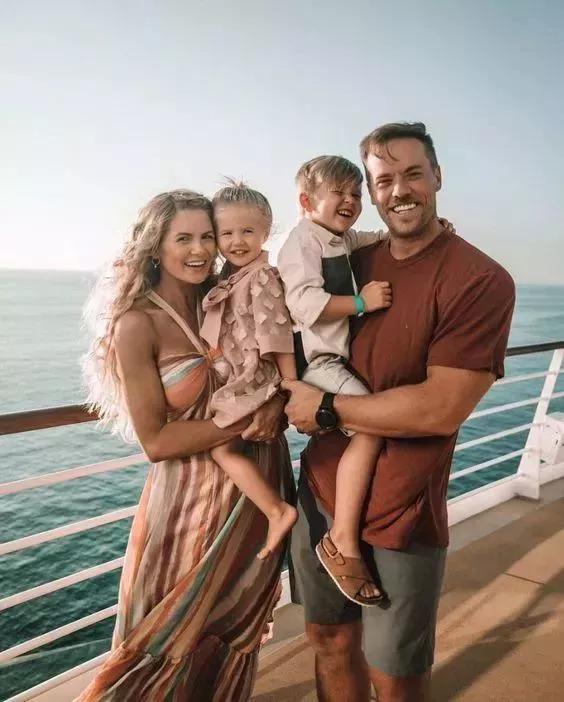 ����������ʵ�Ķ���˹