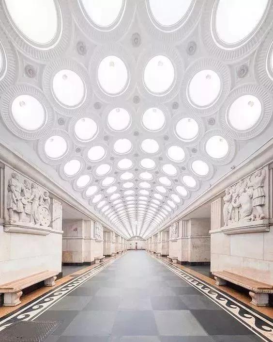 ����������ʵ�Ķ���˹