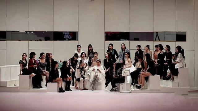 56�������Ķ����İ�