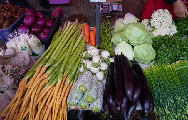 ���߲˰ڷ�̫���ˣ�ũ��Ҳ��ɫ�ʣ���ˮ��������ѧ�㶮��