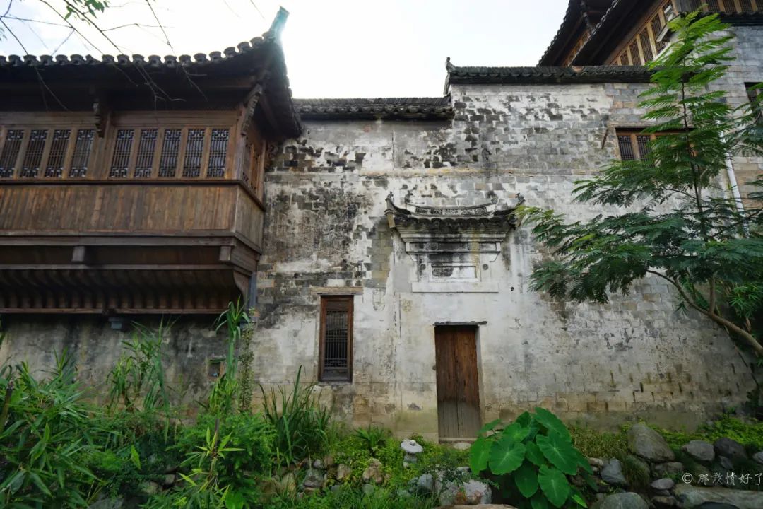 ��ɽ��˵��0�����Ļ��̴�լ���ޣ�������������ס�ڴ��辰��