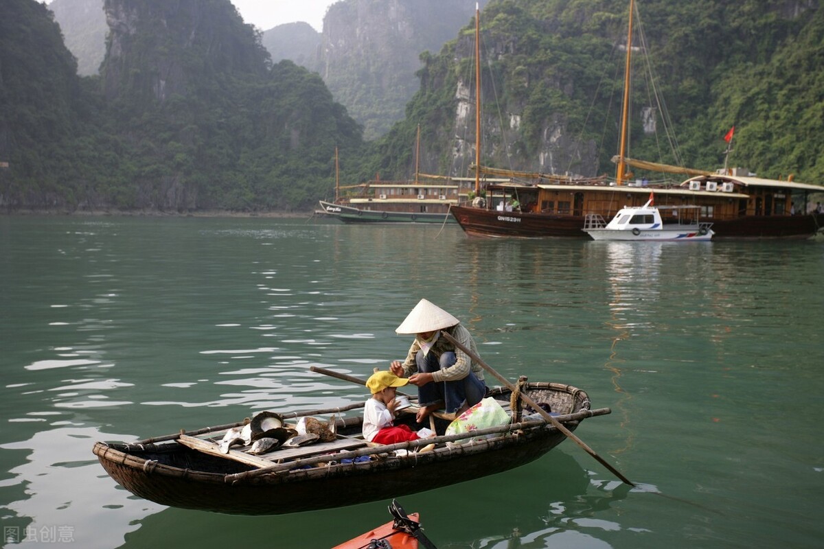 �������������壬��Խ�ϵ�һ�Ź���������Ƭ��������������