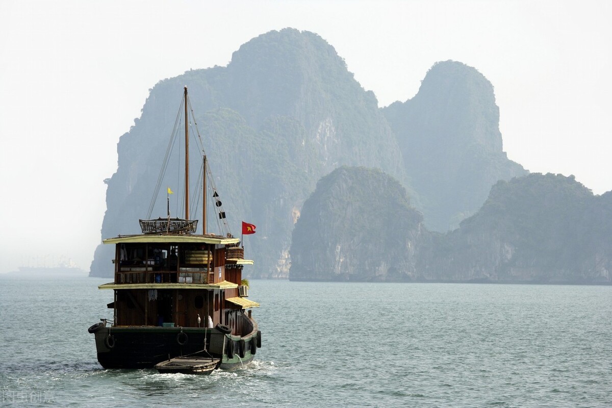 �������������壬��Խ�ϵ�һ�Ź���������Ƭ��������������