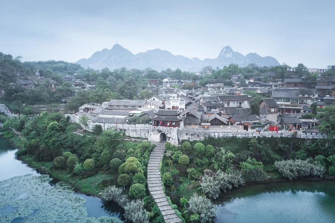 ����һ�����죬�����ų�һ�ֲ��׳����