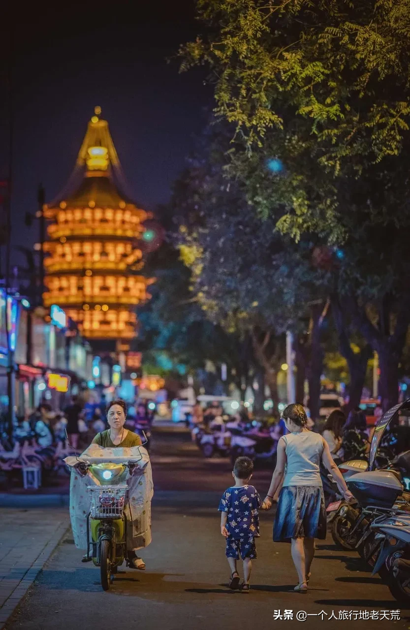 ����ǹ�����ݵ�8�����У�������ȥ������������