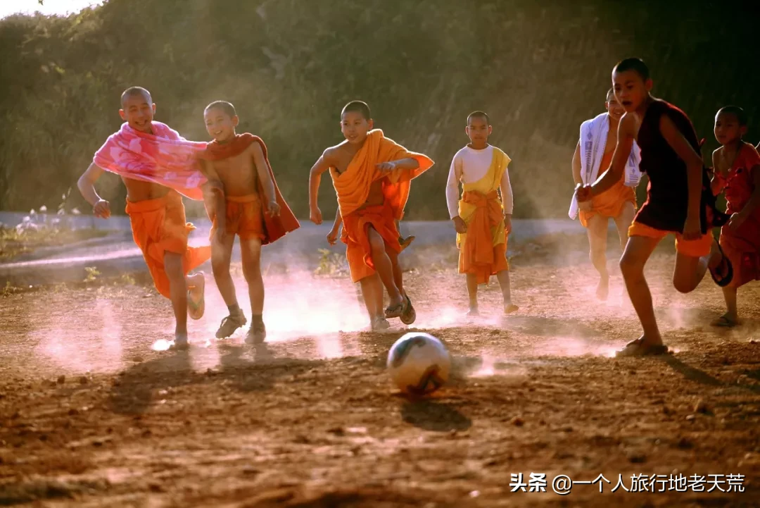 ����ǹ�����ݵ�8�����У�������ȥ������������