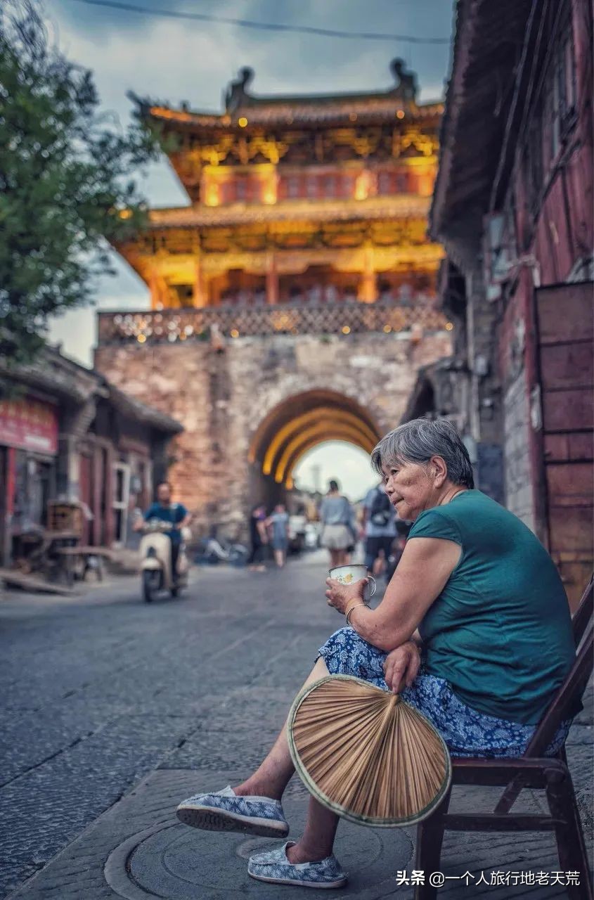 ����ǹ�����ݵ�8�����У�������ȥ������������