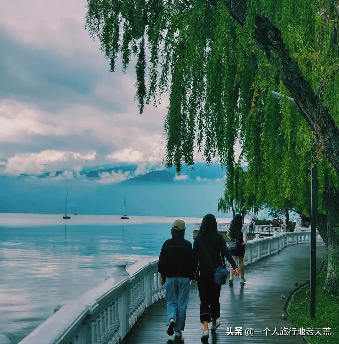 ����ǹ�����ݵ�8�����У�������ȥ������������