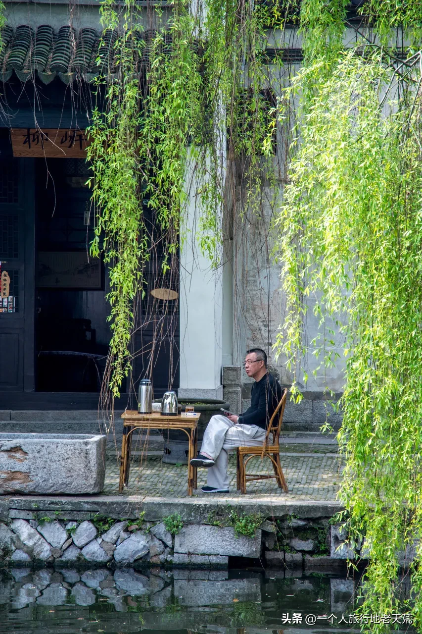 ����ǹ�����ݵ�8�����У�������ȥ������������