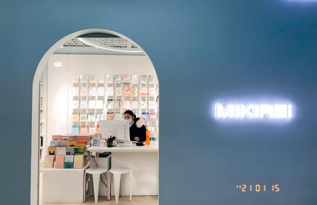 ���ڲ�һ�����㷢�ƣ���һ��������úù�