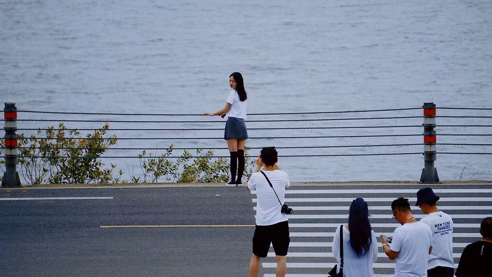 �����и����͹����Լ�ʤ�أ������Ϻ��˵ĺ�԰�������𽥱���֪