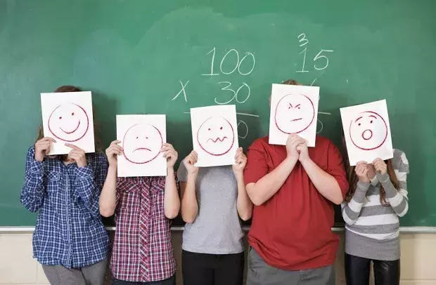 著名心理学家:父母的这5种行为,正在培养一个低情商的孩子