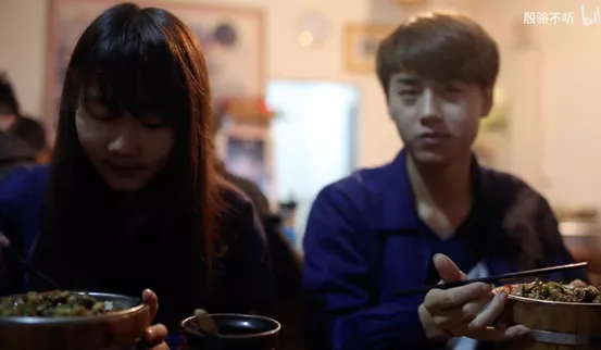 ���ݸ������꣬��¶��ѧ��������״�������ġ���