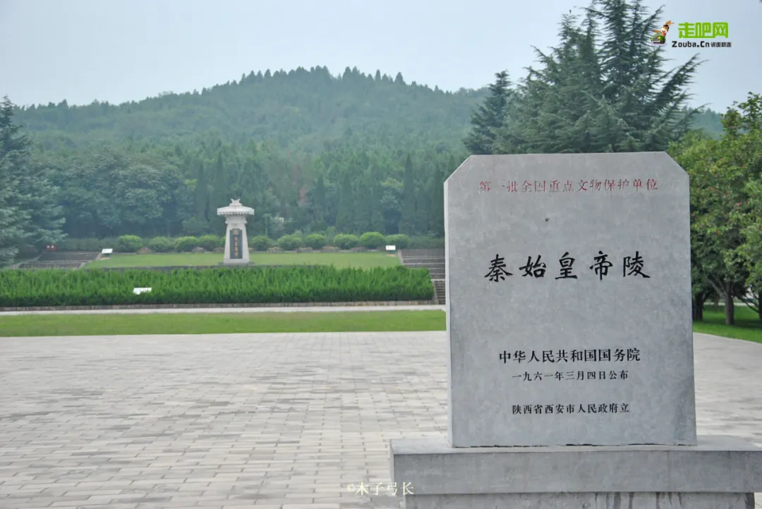 25��С����ԹŴ�Ĺ�ᣬ1��̽��80��������־�߱��й���Ĺ