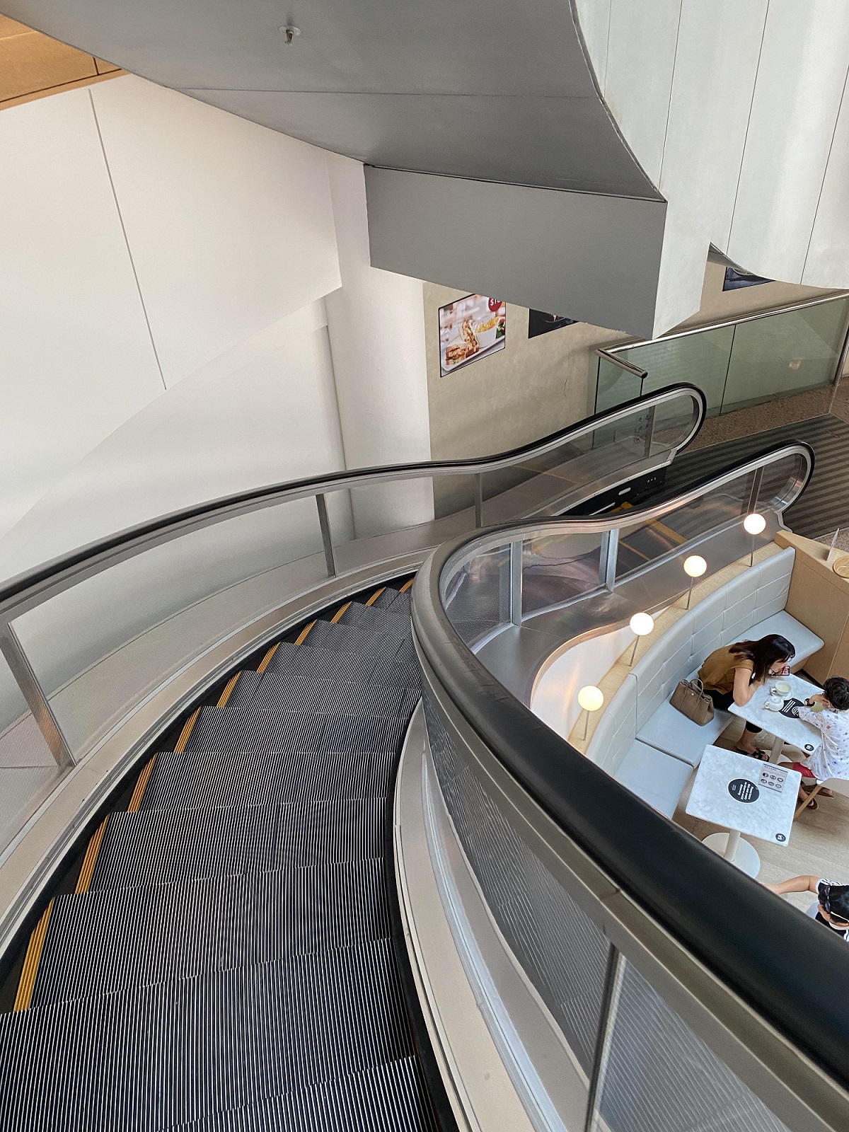 50����Ƭ�����㣬���¼��¡��ж�ô���ڲ�ͬ