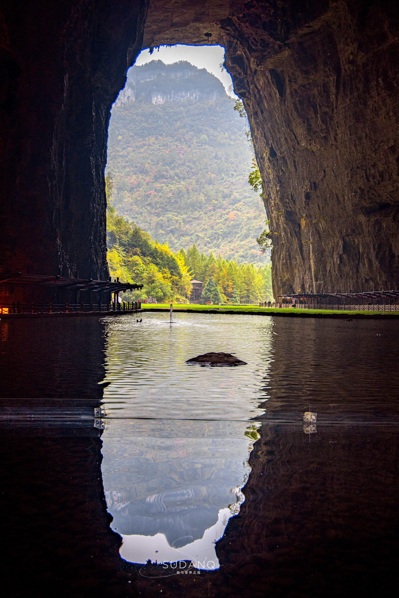 ʵ�����޵�һ�󶴣�������1000���ˣ�һ��20��Ľ������ܷ�ֱ����